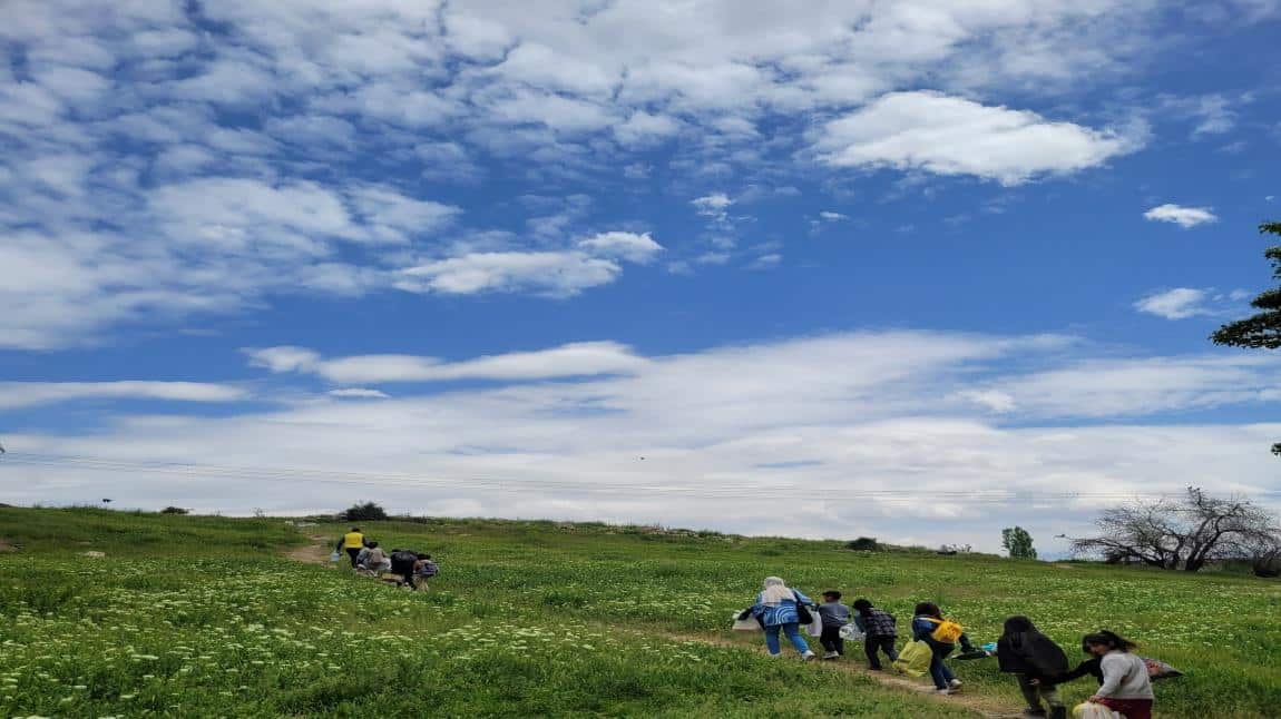 ÖĞRENCİLERİMİZ DOĞA GEZİLERİNE BAŞLADI